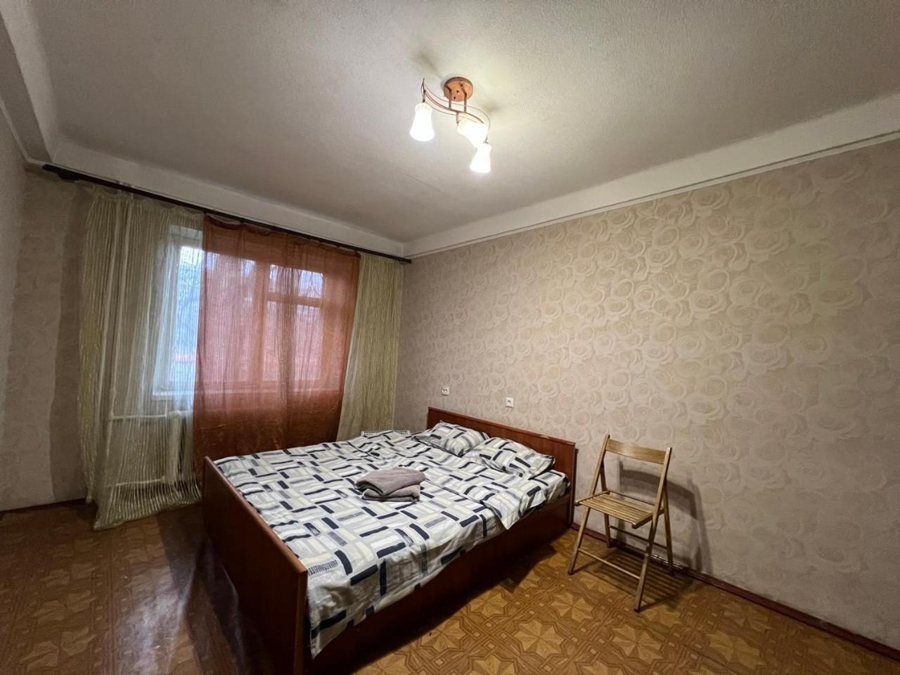 Квартира Эконом-Класса Возле Метро Левобережная Kiev Buitenkant foto